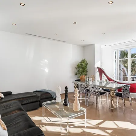 8h - Penthouse 4 Apartment Cannes